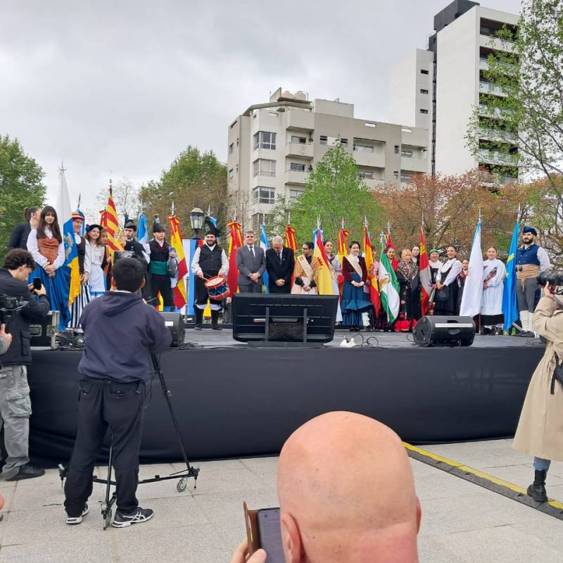 FEPUBA participó en el acto de inauguración de la Plaza España de La Plata